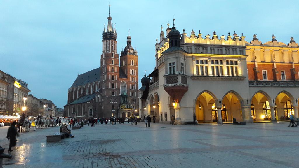 Apartament Feniks Stare Miasto Krakau Exterior foto